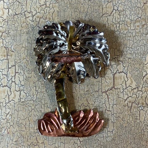 Palm Tree Scarf Clip/Brooch Pin - Picture 3 of 7